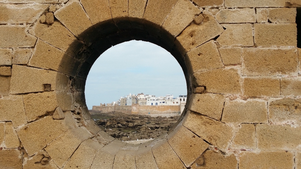 Rock architecture wall arch