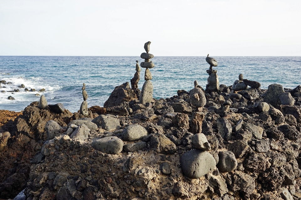 Plaża morze wybrzeże rock