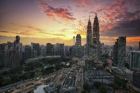 Foto Cakrawala arsitektur matahari terbenam kaki langit