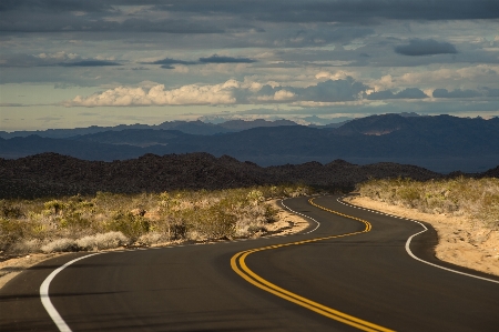 Landscape nature horizon mountain Photo