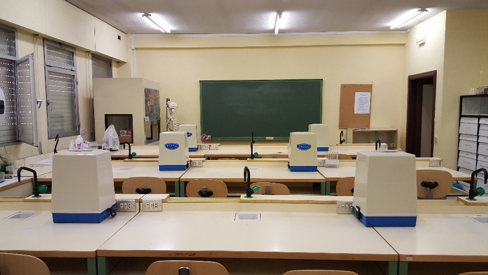 Bureau chambre salle de classe design d'intérieur
