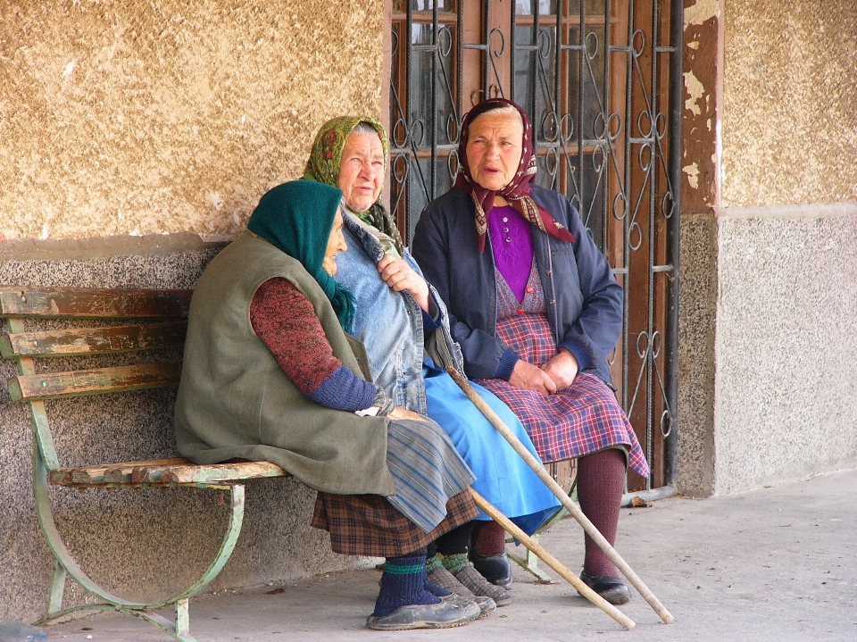 Persona gente senderismo
 aldea