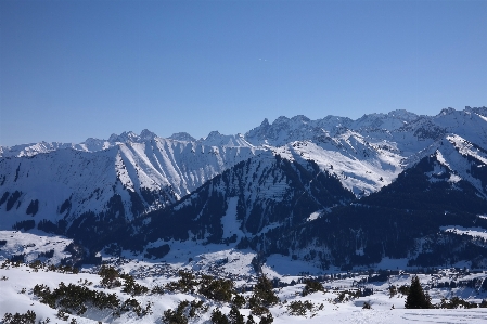 Foto All'aperto montagna nevicare inverno