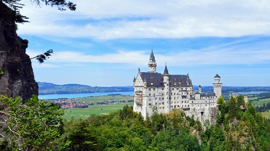 Coast mountain building chateau Photo