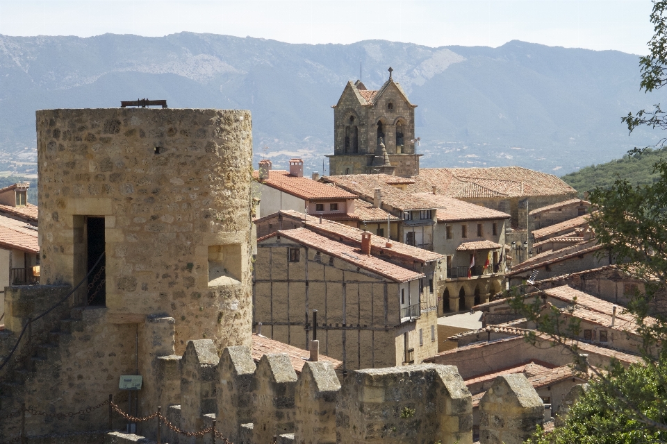 Cidade prédio castelo
 vila