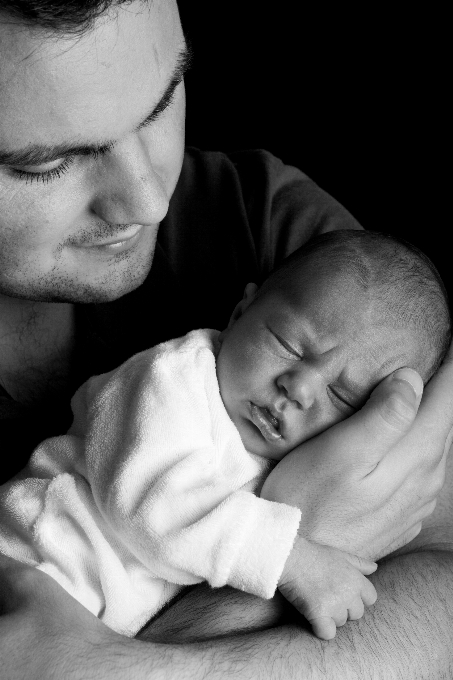 Uomo persona bianco e nero
 fotografia