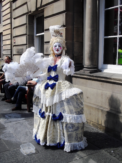 Rua carnaval artista
 roupas