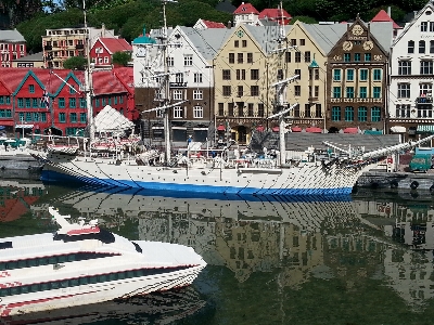 Foto água dock barco cidade