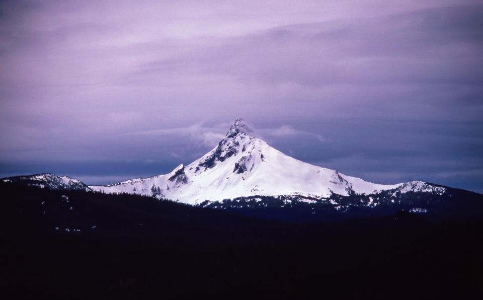 Paysage horizon montagne neige