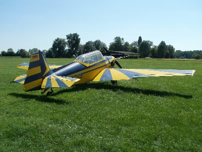 Wing technology old airplane Photo