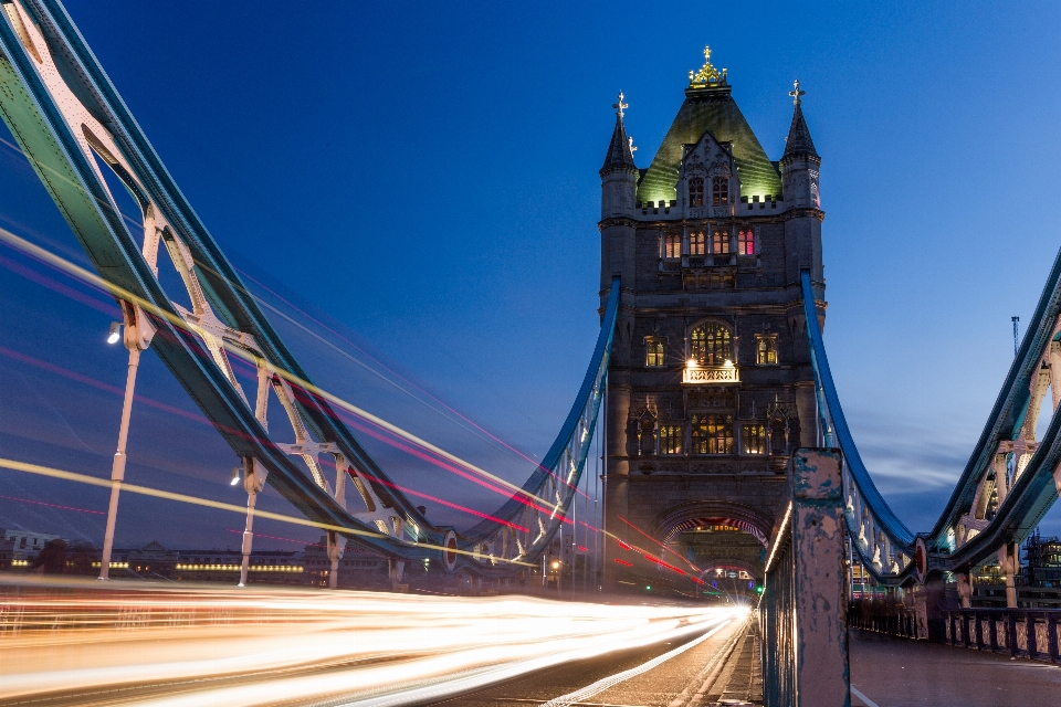 Brücke verkehr nacht stadtbild