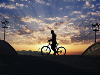 Silhouette wolke sonnenaufgang sonnenuntergang Foto