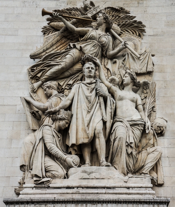 Paris monument france statue