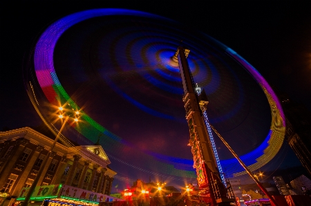 Light night wheel building Photo