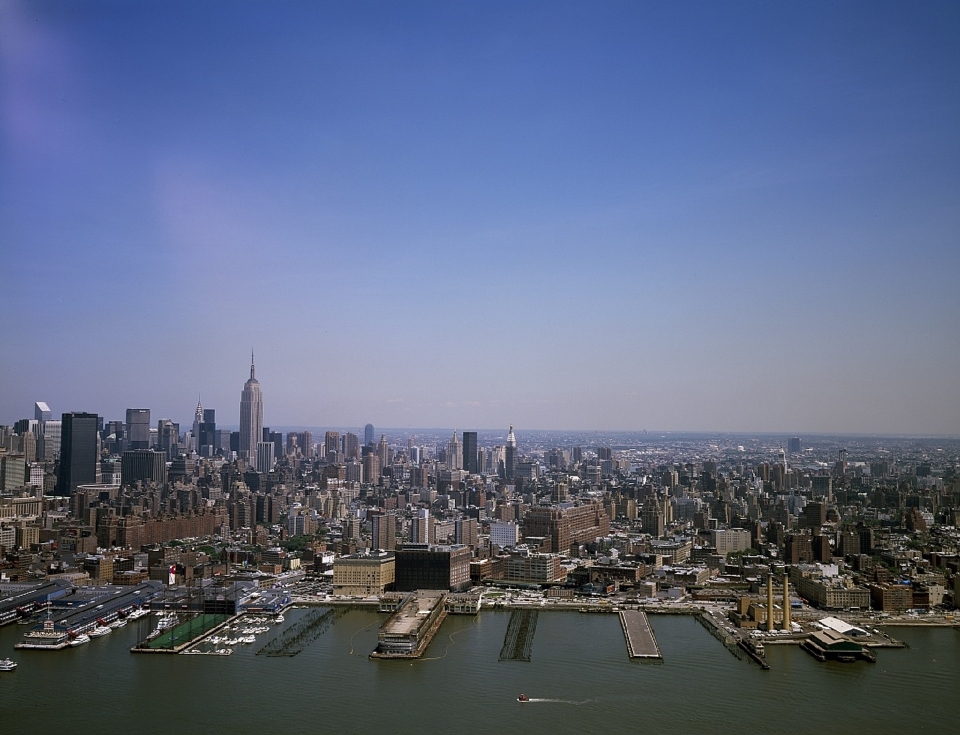 Sea horizon dock skyline