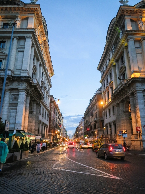 Die architektur menschen straße nacht