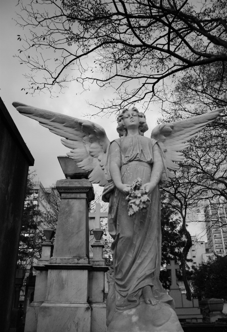 En blanco y negro
 arquitectura monumento estatua