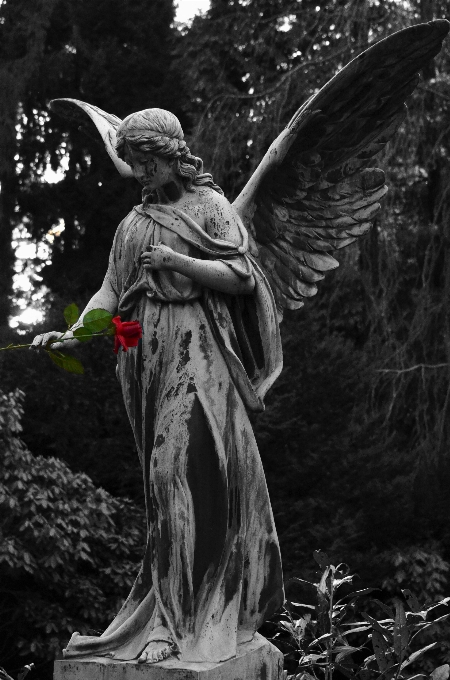 Black and white monument statue religion