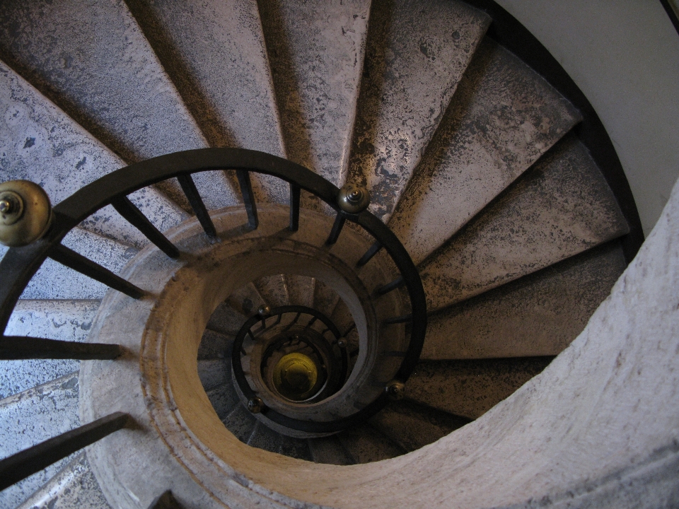 Holz rad spiral- treppe
