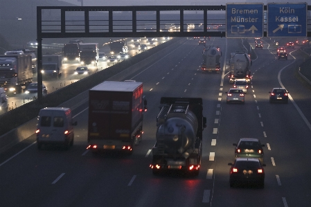 Zdjęcie Droga ruch drogowy noc autostrada