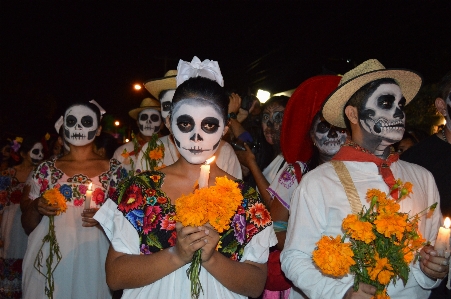 Foto Karnaval kematian tengkorak festival