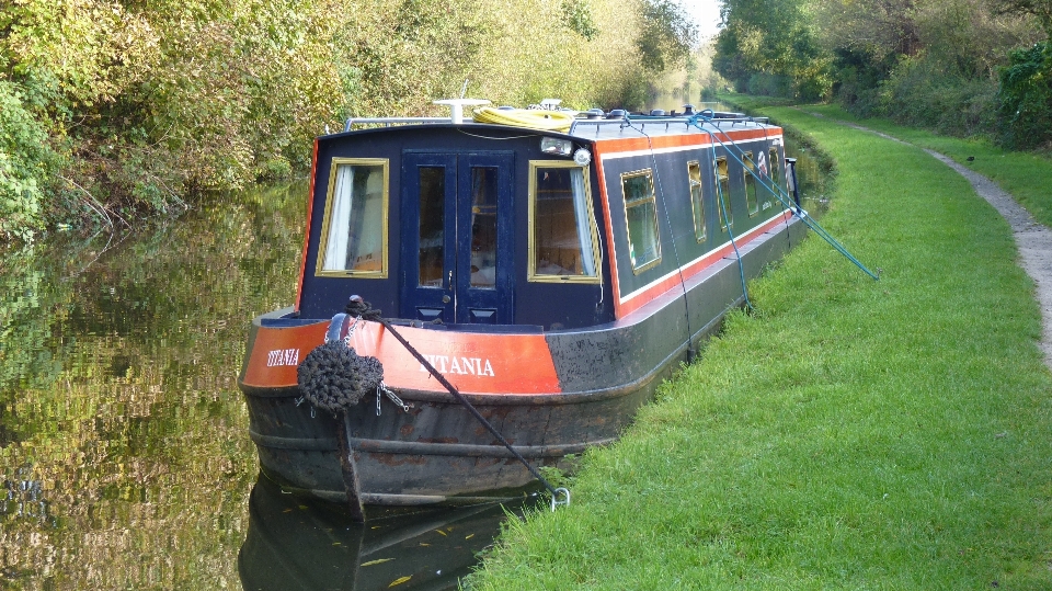 Kanal
 transport fahrzeug wasserweg
