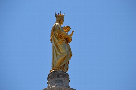 Monument statue child artwork Photo