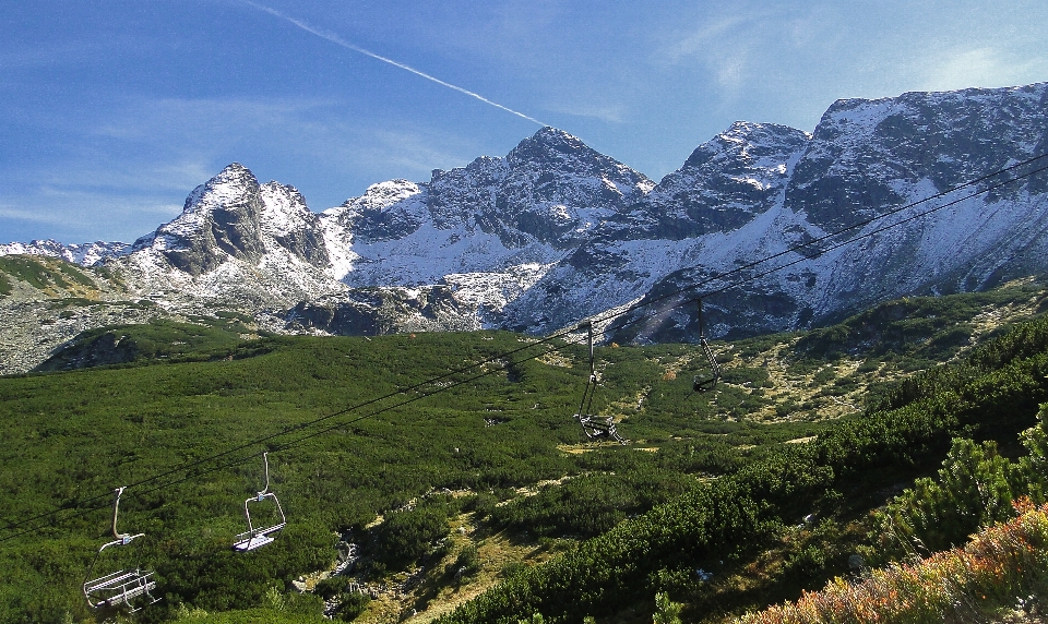 Paisagem natureza andando montanha