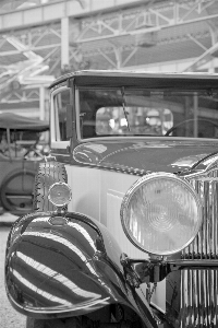 黒と白
 車 車輪 自動車 写真