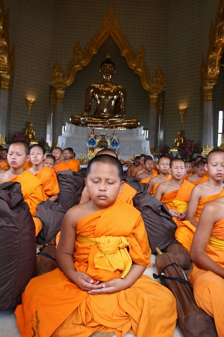 Menschen mönch meditieren
 buddhist