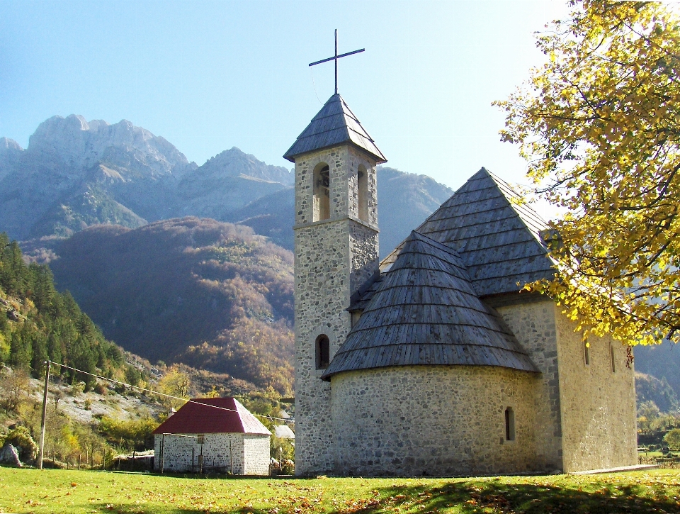 Montanha prédio castelo
 velho