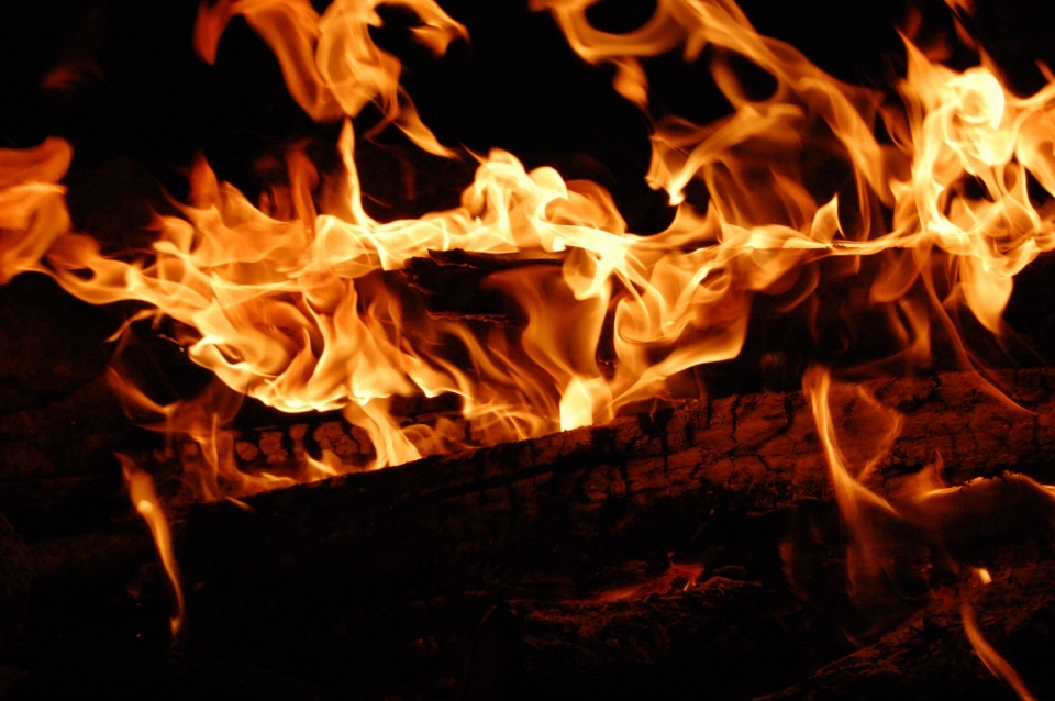 Atmosphère flamme feu de camp