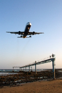 Foto Laut langit tanah terbang