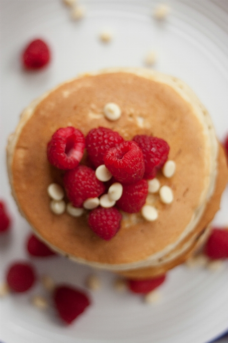 Plant raspberry dish meal