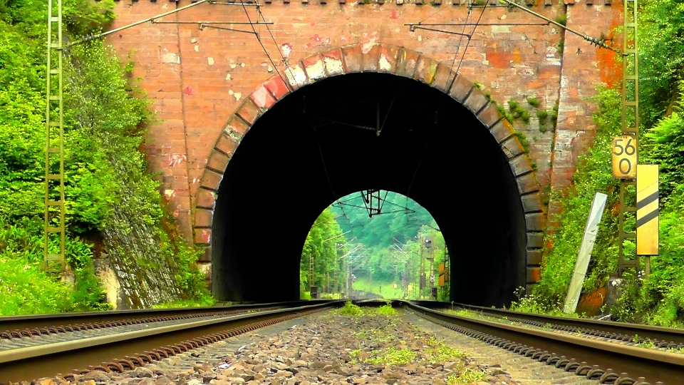 Pista ferrocarril puente tren