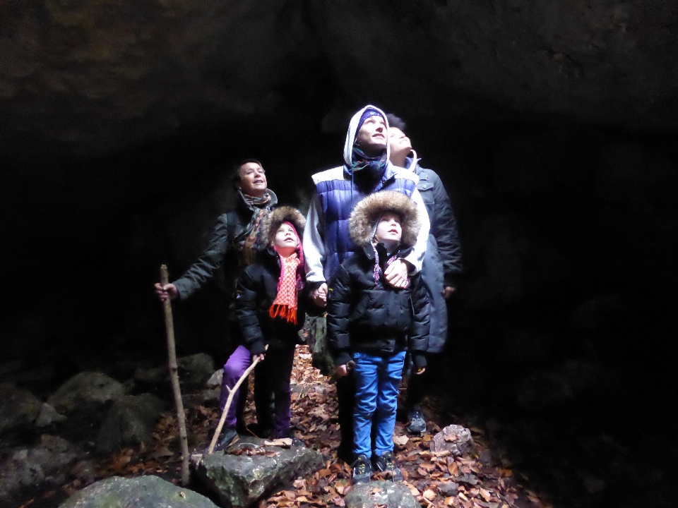 Rock gruppe abenteuer höhle