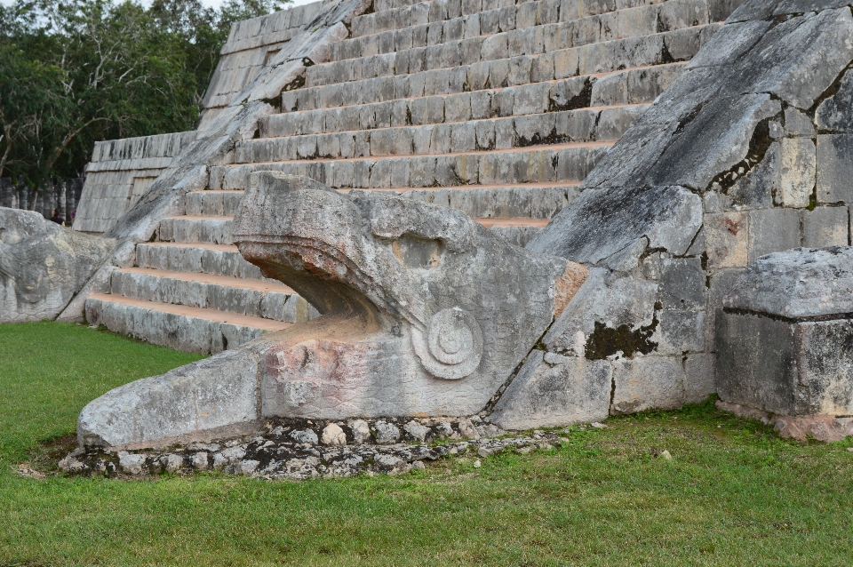 Rock edificio parete monumento