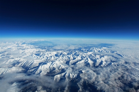 風景 地平線 山 雪 写真