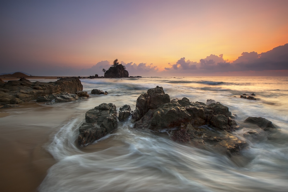 Praia paisagem mar costa