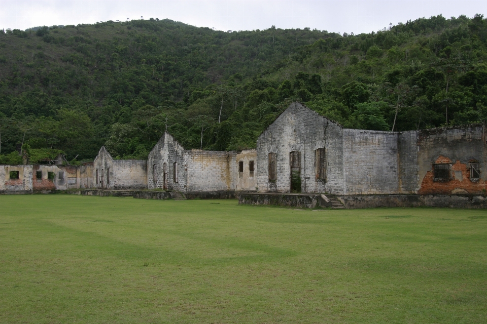 Arsitektur struktur bukit bangunan