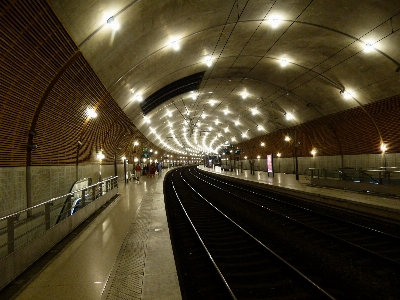 Light railway tube tunnel Photo