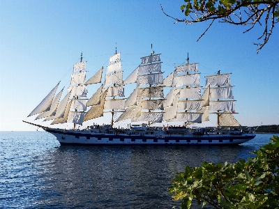 Sea boat ship vehicle Photo