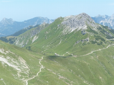 Berg wandern
 pfad wiese
 Foto