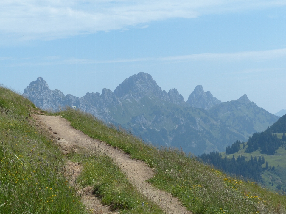 Région sauvage
 marche montagne randonnée
