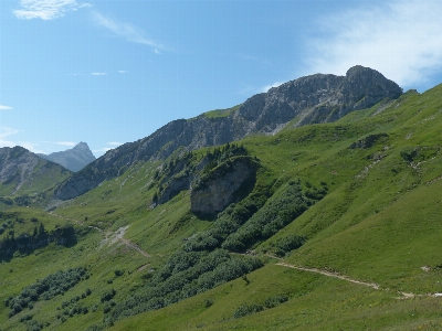 Foto Paesaggio a piedi montagna escursionismo
