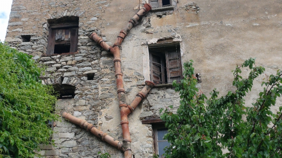 Arquitectura casa ciudad muro