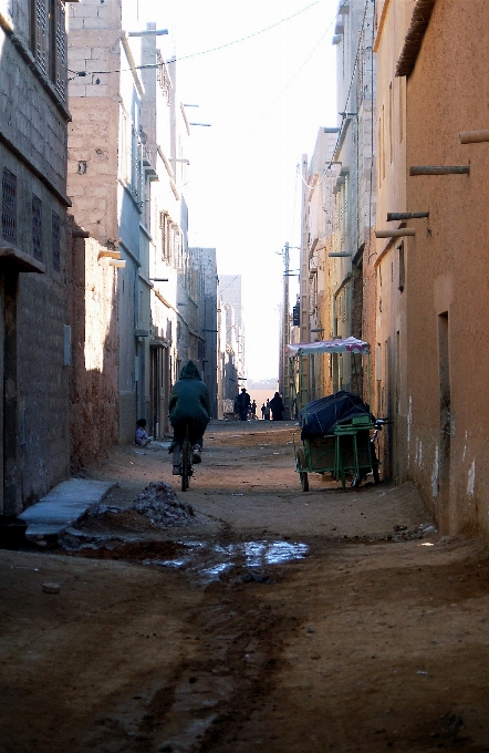 Camino calle casa ciudad