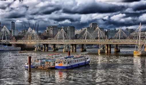 海 水 dock 空 写真