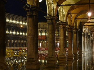 Photo Lumière nuit bâtiment soir