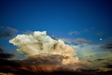 Horizon cloud sky sunlight Photo